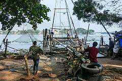 A Chinese fishing net (Cheena vala in India), a stationary lift net on the shore in Kochi.