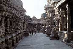 Gallery in the Kailasanathar Temple,with its carved gallery of late 7th- and early 8th-century Tamil Hindu art.