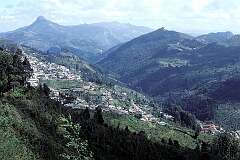 The view from Coaker's Walk to the mountains near Kodaikanal.