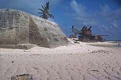 A bunker and cannon from the Second World War near the causeway in Betio.